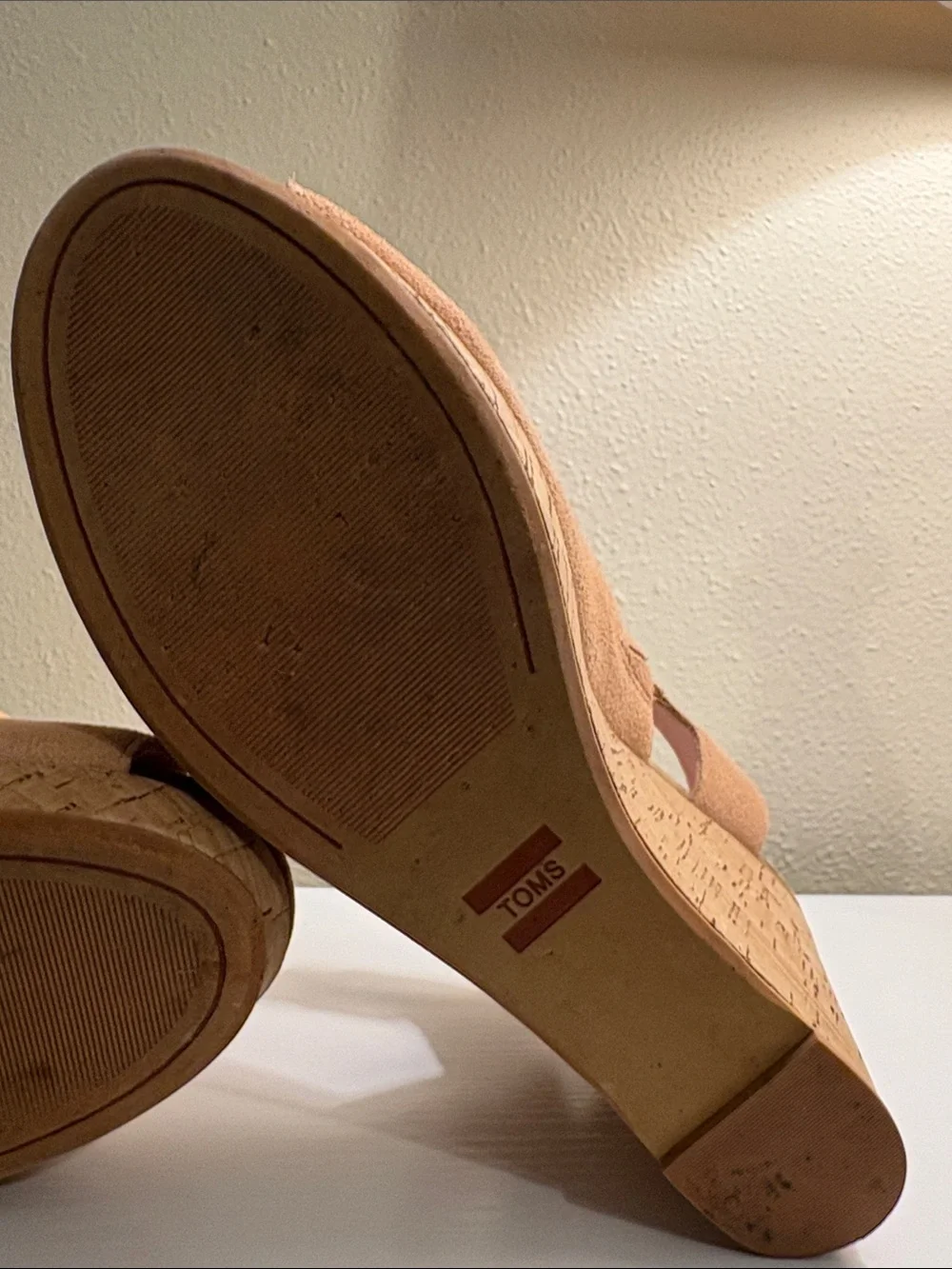 Women’s pink Suede Wedge Sandals with Buckle Strap